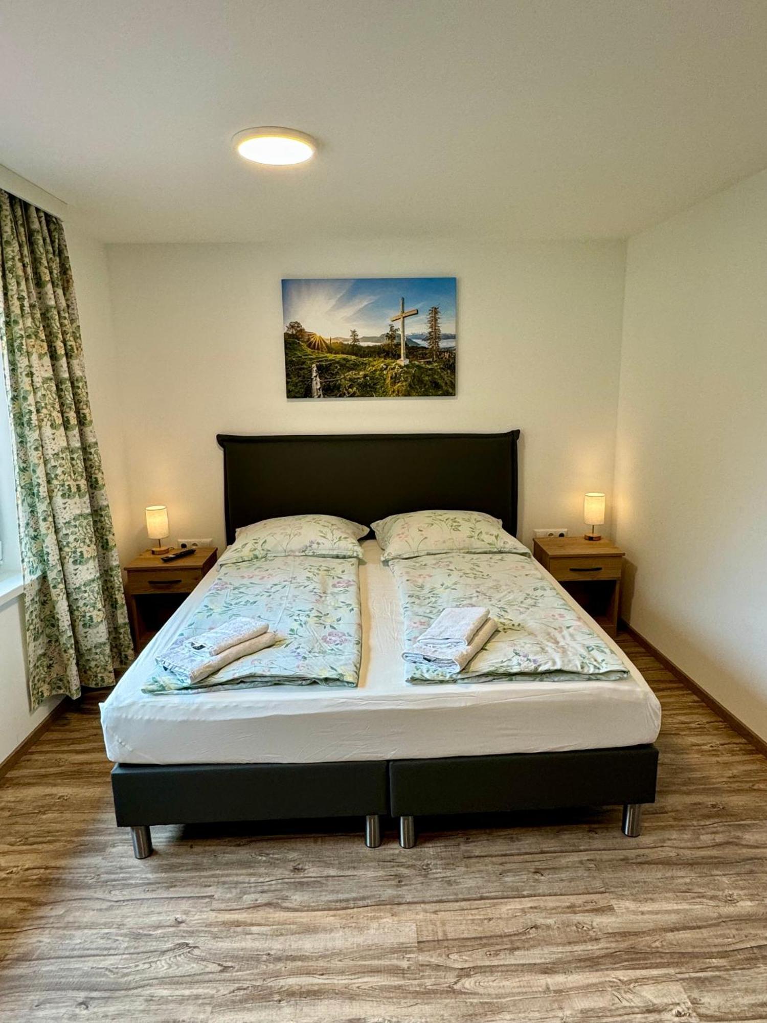Metzgerwirt Vieh Heli Otel Bad Goisern Dış mekan fotoğraf